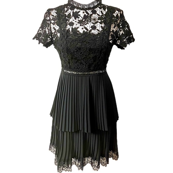 Zara Dresses & Skirts - Zara party mini dress black lace bodice pleated skirt short sleeve small EUC
